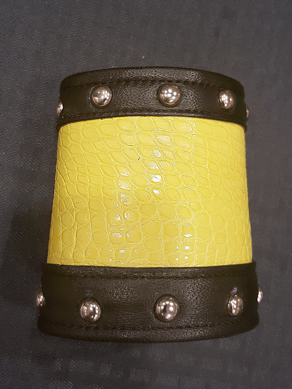 Alligator Hide Bracers (Studded Edges)
