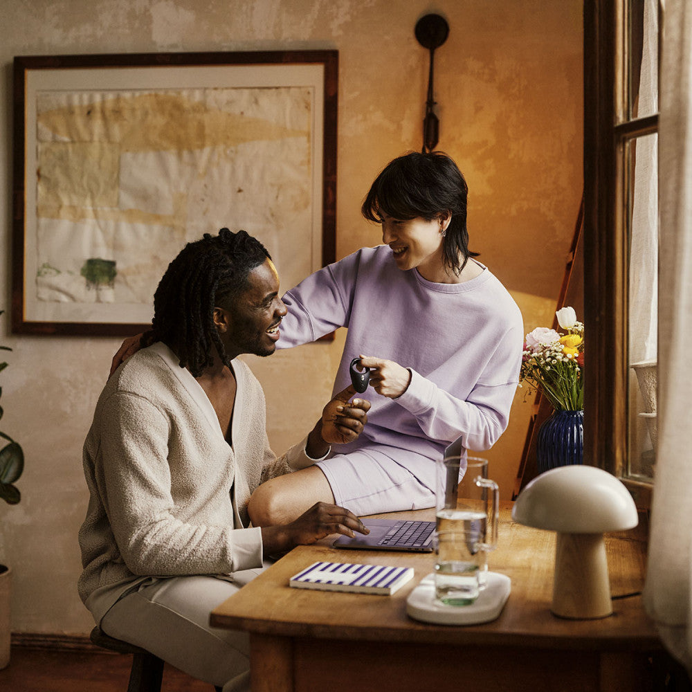 We-Vibe Bond & Bond Tease Us Special Edition