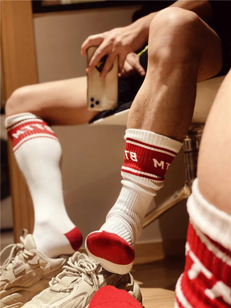 Men's Nylon Sports Socks Long Tube Football Comfortable Socks