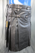 The Otter and The Fox Leather Kilt in Classic Black