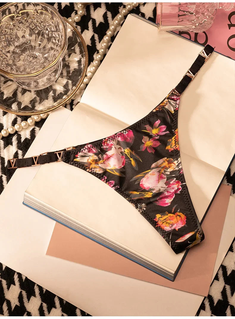 Seamless Sexy Thong Women Underwear Briefs Panties Zebra Flower Low Rise Luxury Metal Buckle G String Bikini Girls Female Panty