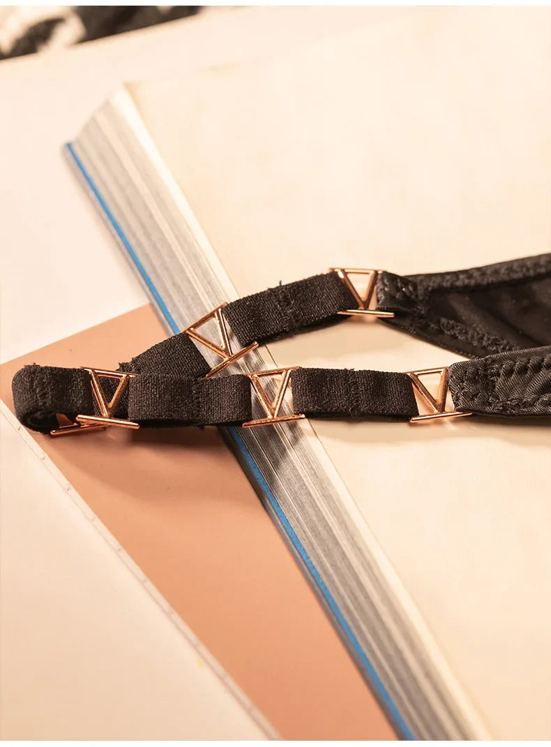 Seamless Sexy Thong Women Underwear Briefs Panties Zebra Flower Low Rise Luxury Metal Buckle G String Bikini Girls Female Panty