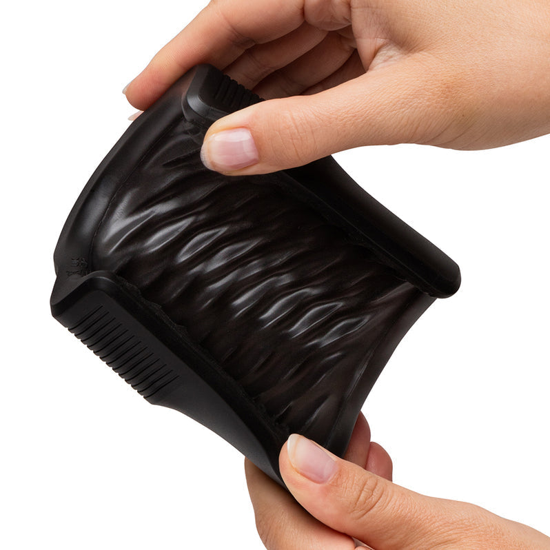 Arcwave Zing Vibrating CleanTech Silicone Masturbator