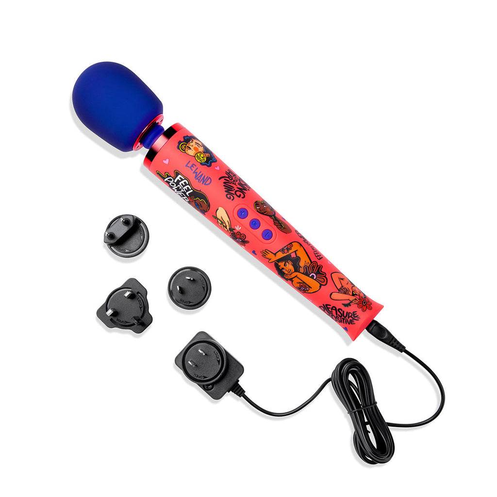 Le Wand Feel My Power x Kelly Malka Vibrating Massager