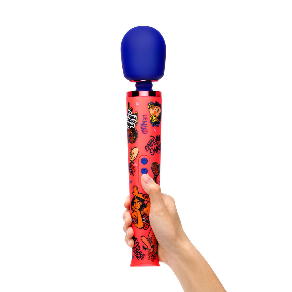 Le Wand Feel My Power x Kelly Malka Vibrating Massager