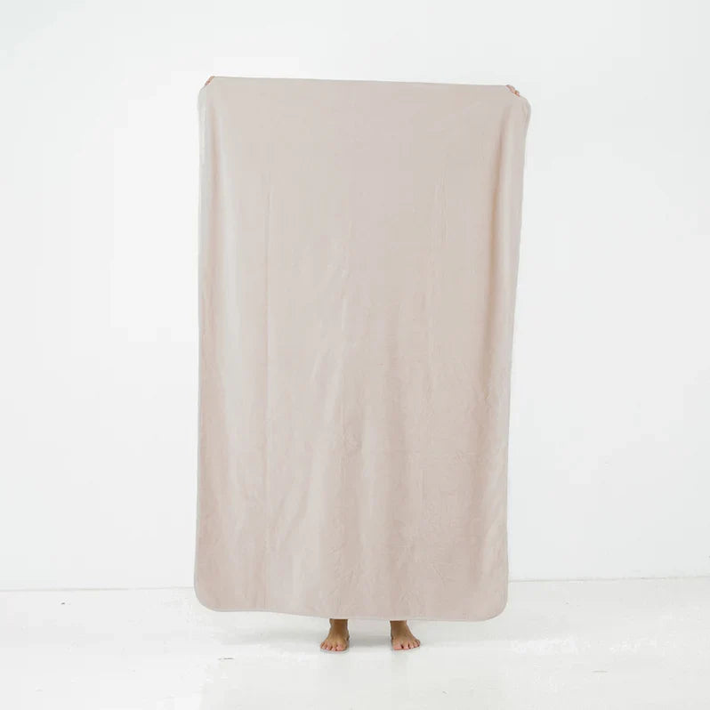 Splash Blanket The OG Luxury Waterproof Blanket Champagne