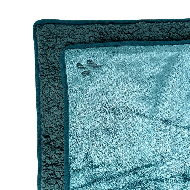 Splash Blanket The OG Luxury Waterproof Blanket Emerald Green